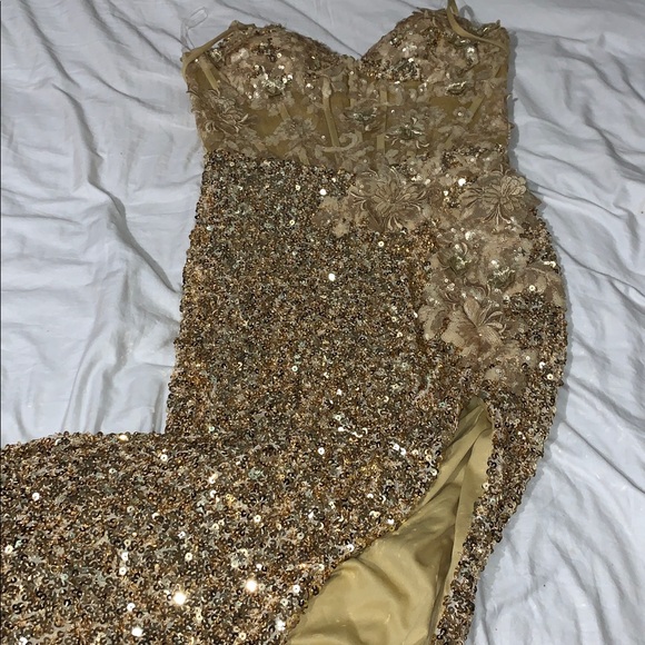 GOLD SHINY LONG DRESS ‼️ - Picture 10 of 12
